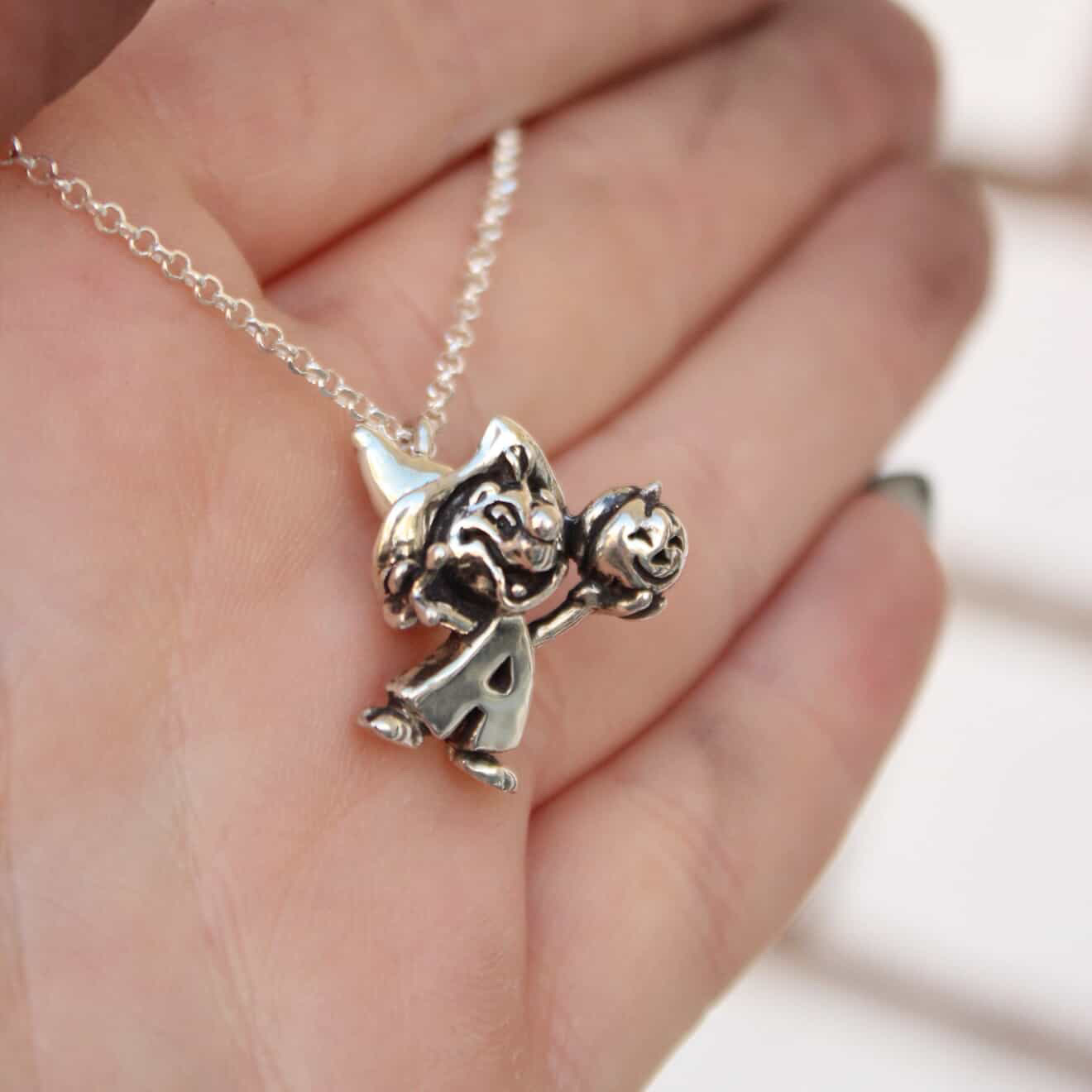 Close up view of the Andy Anaheim sterling silver necklace